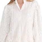 Waimari Magnolia Floral Button Photo 0