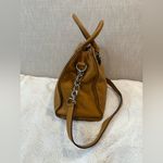 Michael Kors Hamilton Leather Satchel – Classic Elegance Meets Everyday Function Photo 3