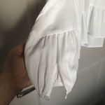 Daisy Fuentes  V-neck Blouse with Ruffle Detail. Size Small New.    LTOP077 Photo 3