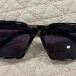 Quay Australia Level Up Milky Tortoise/Black Sunglasses Photo 0