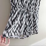 J.Crew  Linen Blend‎ Short Sleeve Romper w/ pockets in Black White Ikat Print, XS Photo 8