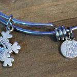 Love this life Snowflake Charm Adjustable Bangle Bracelet Photo 3