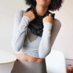 Beyond Yoga  Hidden zipper Pocket for cellphone Infinity Scarf black NWTs Photo 3