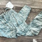 Athleta ANTHLETA FARALLON JOGGER PANTS CAMO COAST BLUE TRAVEL COMFY XXS STRETCH NWT Photo 8