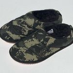 Sorel  Women’s Bodega Run Slippers Green Camo Lined Indoor Outdoor Sole size 7 Photo 0