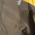 Alo Yoga ALO SOCIALITE SHACKET Photo 2