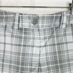 Nike Golf Dri-Fit Plaid Shorts White/Grey Women’s Size 4 EUC Photo 4