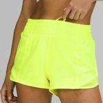 Lululemon  Hotty Hot 2.5" Shorts Low-Rise Photo 0