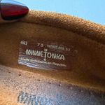 Minnetonka  moccasin size 7.5 Photo 4