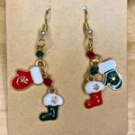 Christmas Holiday Mitten Dangle Earrings Photo 2