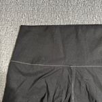 Everlane Perform Bike Shorts Photo 6