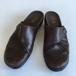Clarks MULES BROWN LEATHER SHOES WOMENS SIZE 8.5M SLIP ON Photo 1