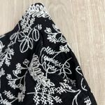 ZARA Blogger Favorite Black and White Embroidered Floral Straight Leg Pants | S Photo 5