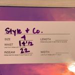 Style & Co  EUC stretch capris with buttons Photo 3