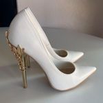Shoe Dazzle "Esperanza" Glam Pumps White Gold Closed Pointed Toes Heels Size 6.5 Photo 2