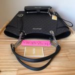 Michael Kors Set Photo 3