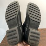 BP  Side Zip Round Toe Ankle Leather Black Boots Mid 2'' Heel Size 10M Photo 4