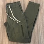 Vuori  Ripstop Pants Women’s Size Extra Small Dark Green Photo 1