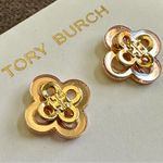 Tory Burch New Kira Clover Stud Earrings in Gold on TB Earring Card Photo 0