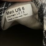 Vans  Low Top Skate Shoes Plaid Black /White - Men's Size 6 - Women's 7.5 Photo 5