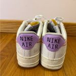 Nike  Air Force 1 '07 SE Low Sz 7.5 Women Retro Shoes Beige Purple DX2348-100 Photo 7