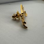 Skis Poles Clear Rhinestone Gold Tone Lapel Pin Tie Tack Skier Ski Avon Jewelry Photo 3