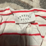 Jeanette plus cute summer top. Excellent condition Red Size 2X Photo 2