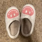 smile face slippers Pink Size 7.5 Photo 0