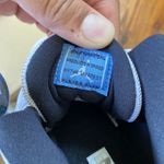 Jordan  11 retro legend blue

Colombia 
size 3y = womans 4.5 Photo 8