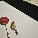 Lot Of 3 Holiday Gold Tone Lapel Stick Pin Santa Claus / Christmas Tree Photo 2