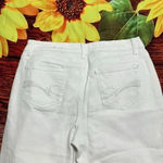 St. John ’s Bay White Capris​ Photo 2