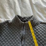 Women’s Quilted Gray Quarter Zip sweatshirt size large Photo 3
