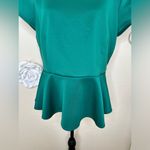 Bisou Bisou NTM:  Short Sleeve Emerald Green Peplum Waist Blouse in Size XL Photo 5