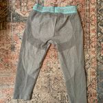 Gymshark Capri Leggings Photo 1