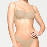 SKIMS  Fits Everybody Strapless Bra 32A Photo 1