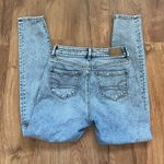 American Eagle mom acid light wash jeans size 0 Photo 8