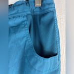 Koi Lite M Super Cute Turquoise Scrub 2 Photo 4