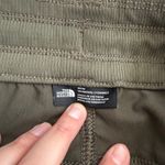 The North Face  Women's Olive Green Aphrodite 2.0 Hiking Capri‎ Pants NFOA2U06 Photo 15