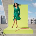 Cushnie x Target Emerald Green Midi Dress Women’s Size 2 Long Sleeve Photo 3