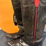 VINTAGE 70’s cowboy style boots. Size 9 Photo 2