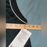 Lululemon NWT  double layered mesh reversible tank BLACK/GREEN Size M Photo 3