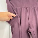 Lou & grey Medium Purple Cropped Leggings with Pockets Photo 2
