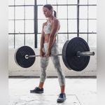 Nobull NWT  Women’s Crop Melange Tights - Medium - Glacier Camo Grey Photo 8