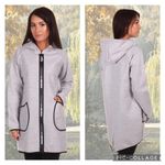 Boutique Millen charm Burgundy" free cut with a zipper with a hood gray size medium Photo 1