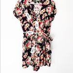 Forever 21  Floral Romper Black Multicolor Short Sleeve Tie Waist Size Medium Photo 8