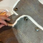 Thirteen C Womens Chevron Button Photo 6