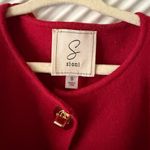 Sioni Red Cardigan with Gold Button Photo 8
