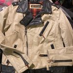 Harley Davidson - Leather Jacket size Med Photo 0