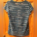 Vera Wang Simply Vera  Women's Striped Windy Jacquard Tee - Size M Photo 1
