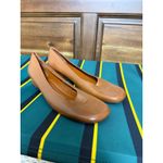 Trotters Light Leather Brown Low Heel Dress Shoes Women's Size 10 Work Career Photo 3